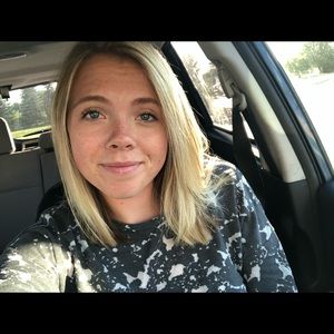 Meet your Posher, Katelyn